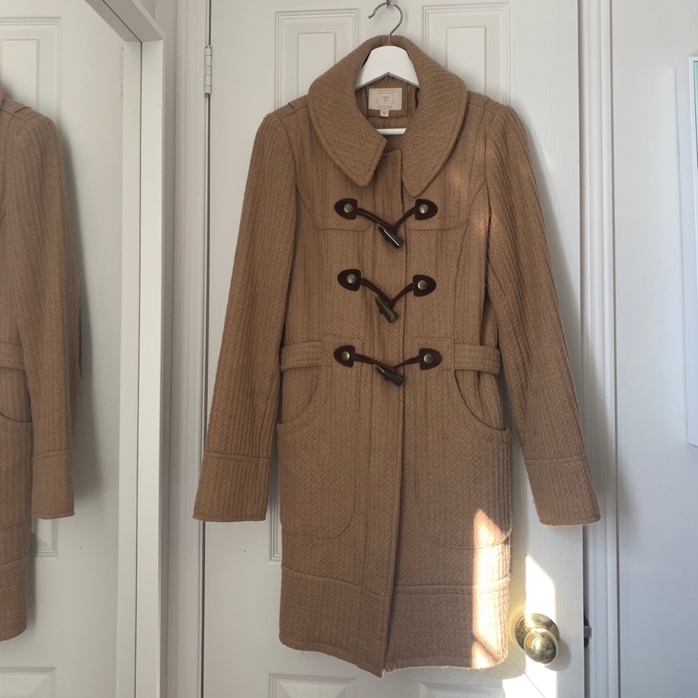 Guess tan coat 🧥 size m